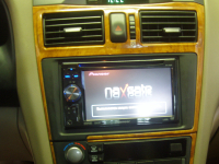   Pioneer AVIC-F900BT  Nissan Maxima QX